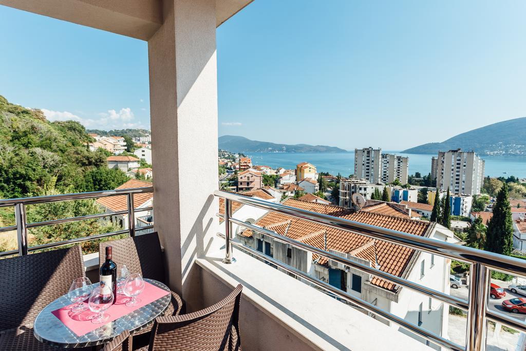 Apartments Anastasija Herceg Novi Bagian luar foto